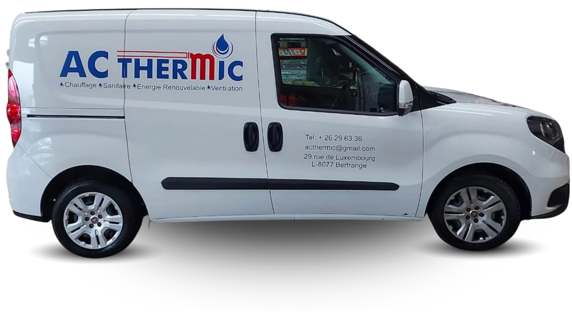 Véhicule utilitaire Acthermic dédié aux interventions en chauffage, sanitaire et ventilation